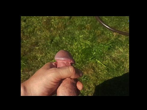 ❤️ ګرم hottie خپل ګلابي بلی fucked او د اوړي په باغ کې د squirt سره cums ترلاسه کوي ❤️❌ جنس